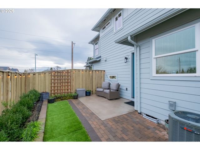 1818 Sw 53RD St, Corvallis, OR 97333