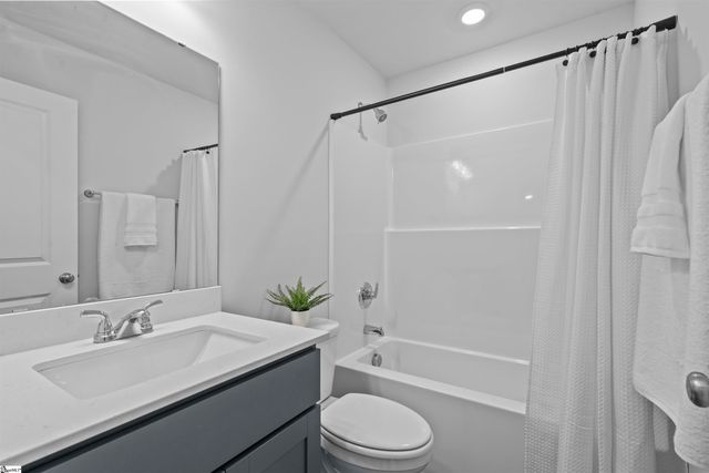 668 Blossom Run, Spartanburg, SC 29307