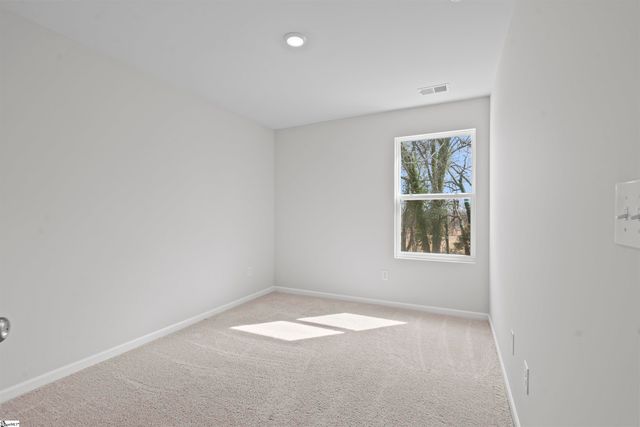 668 Blossom Run, Spartanburg, SC 29307