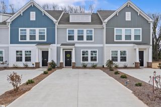 668 Blossom Run, Spartanburg, SC 29307