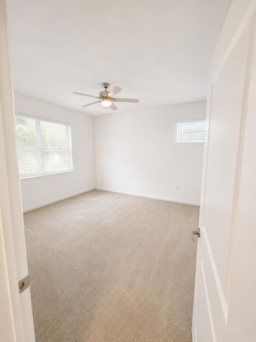 1517 Cameron Samuel Lane, West Palm Beach, FL 33401