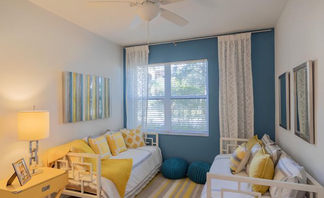 1517 Cameron Samuel Lane, West Palm Beach, FL 33401