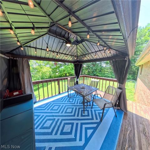 112 Berry Lane, Marietta, OH 45750