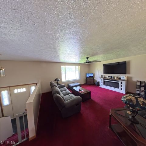 112 Berry Lane, Marietta, OH 45750