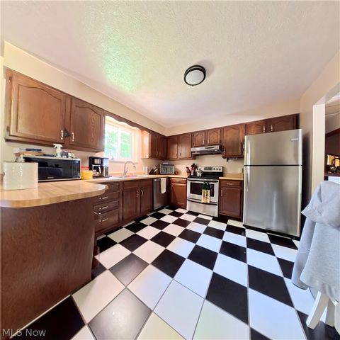 112 Berry Lane, Marietta, OH 45750