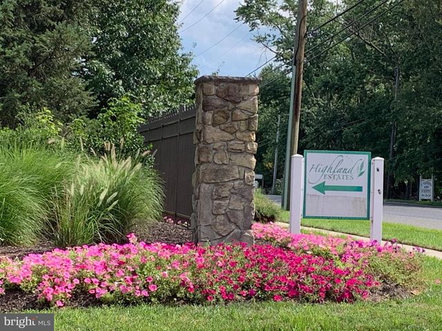 417 HIGHLAND ESTS, Clementon, NJ 08021