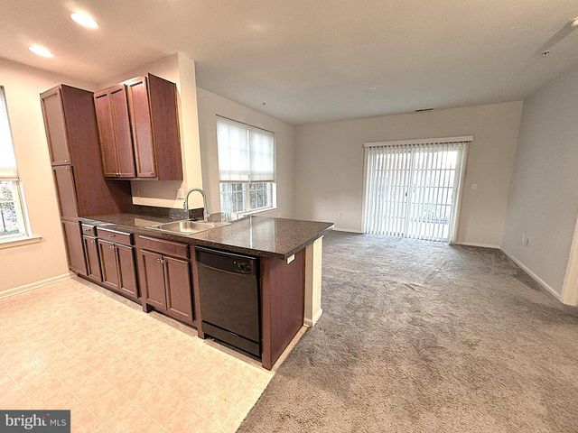 417 HIGHLAND ESTS, Clementon, NJ 08021