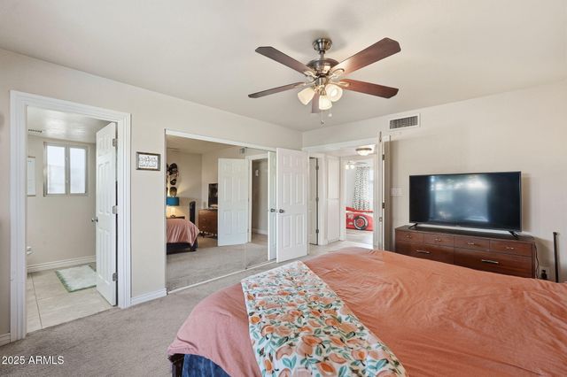 4128 W GELDING Drive, Phoenix, AZ 85053