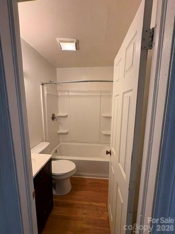 430 S Columbia Street, Gastonia, NC 28054