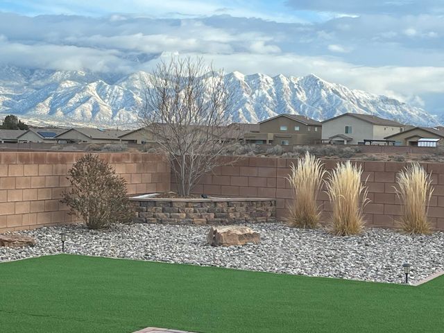 3908 Kodiak Road NE, Rio Rancho, NM 87144