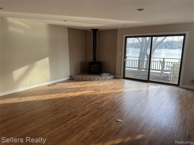 10091 Graham Drive, Springfield Charter Township, MI 48348