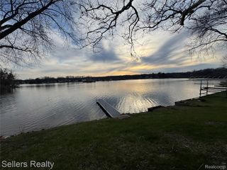 10091 Graham Drive, Springfield Charter Township, MI 48348