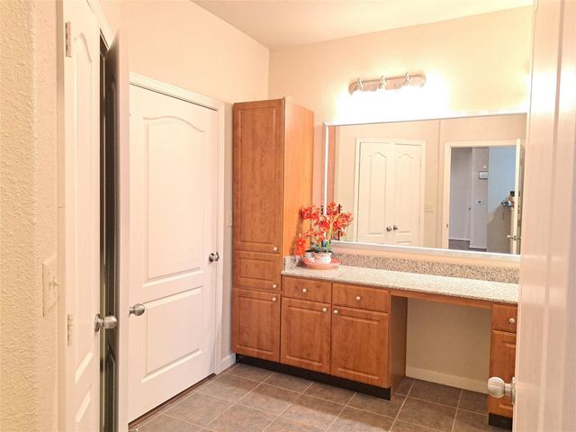 1711 Old Spanish Trail 457, Houston, TX 77054