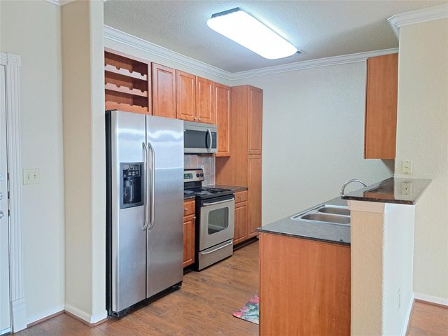 1711 Old Spanish Trail 457, Houston, TX 77054