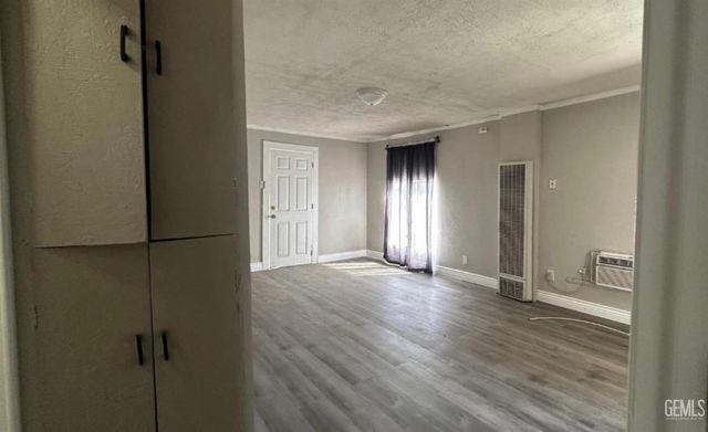 2606 N Baker Street, Bakersfield, CA 93305