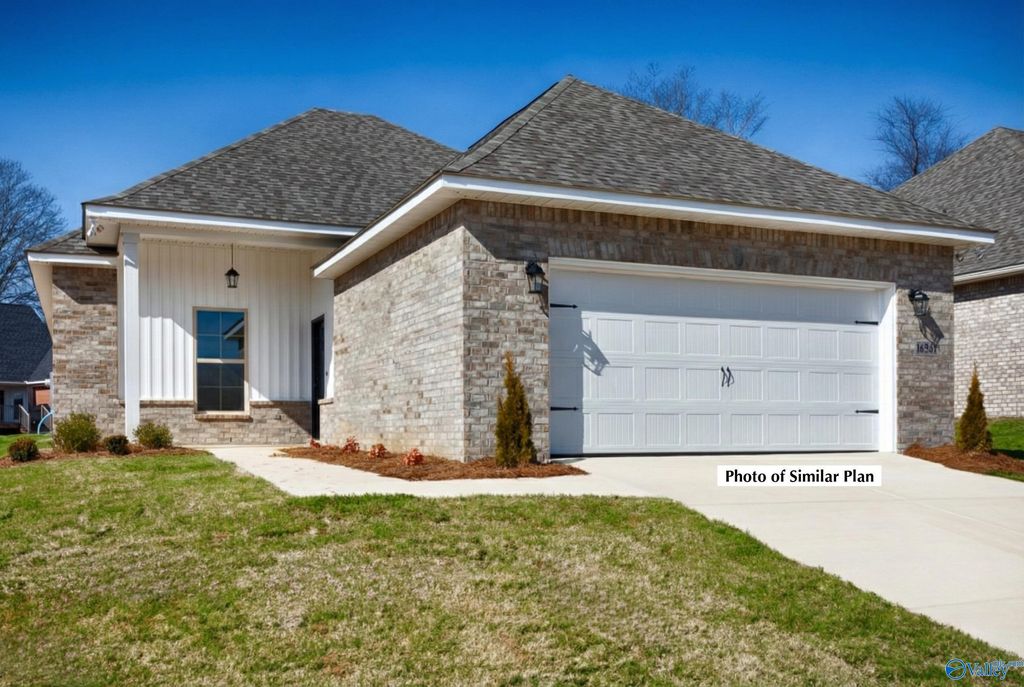 16608 Aspen Lane, Athens, AL 35611