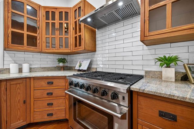 306 E ROSS AVENUE, Tampa, FL 33602