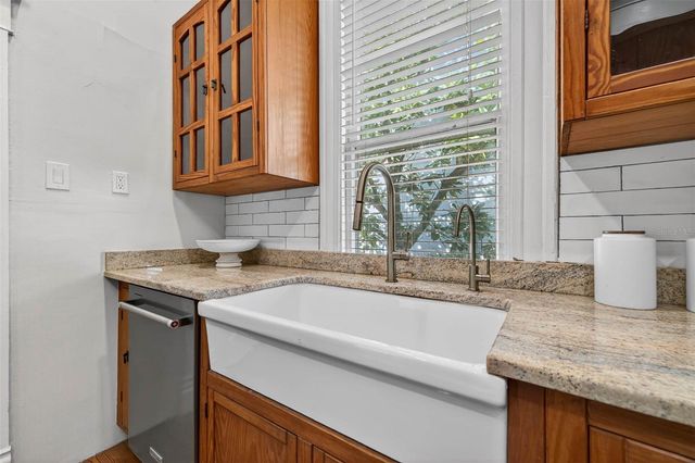 306 E ROSS AVENUE, Tampa, FL 33602