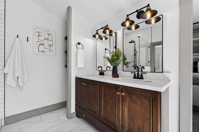 306 E ROSS AVENUE, Tampa, FL 33602