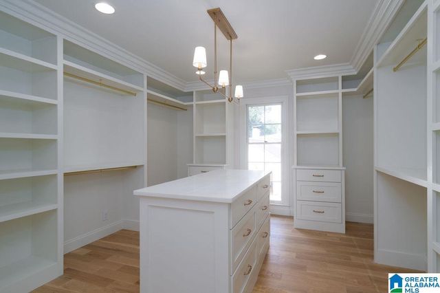 3576 SPRINGHILL ROAD, Mountain Brook, AL 35223