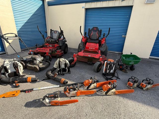 305 SW 9th Ave, Florida City, FL 33034