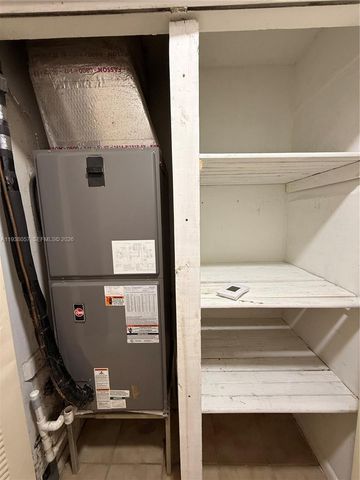 19926 NW 67th Pl, Hialeah, FL 33015