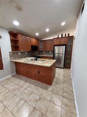 19926 NW 67th Pl, Hialeah, FL 33015