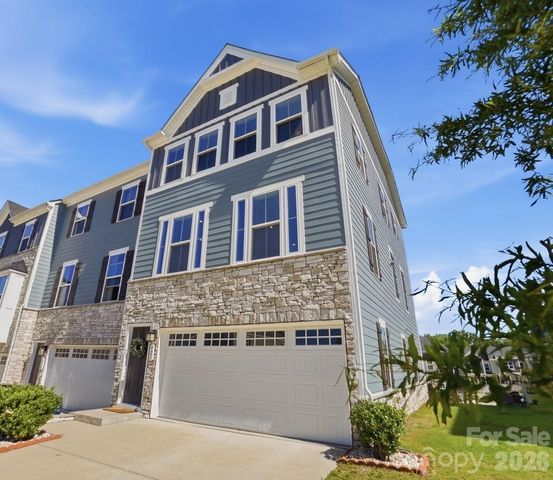 921 Portrush Lane, Tega Cay, SC 29708