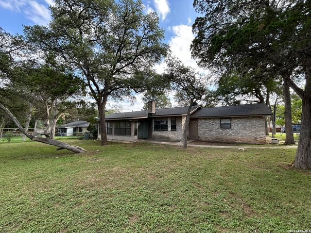 826 TIMBER DR, New Braunfels, TX 78130