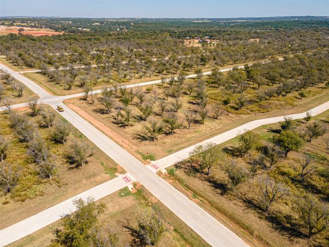 1401 Cirrus Loop, Granbury, TX 76049