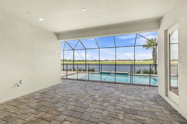 2003 BAMBOO PALM COVE, Bradenton, FL 34212