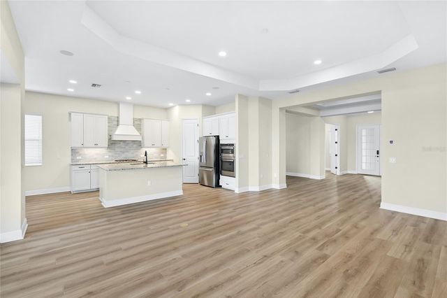2003 BAMBOO PALM COVE, Bradenton, FL 34212
