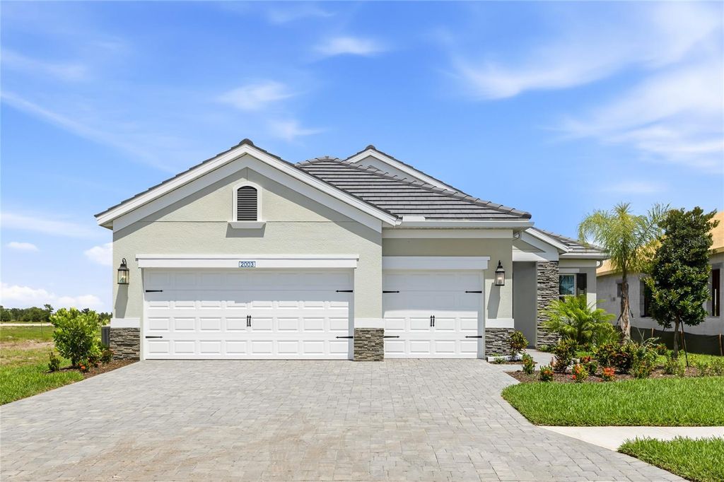 2003 BAMBOO PALM COVE, Bradenton, FL 34212