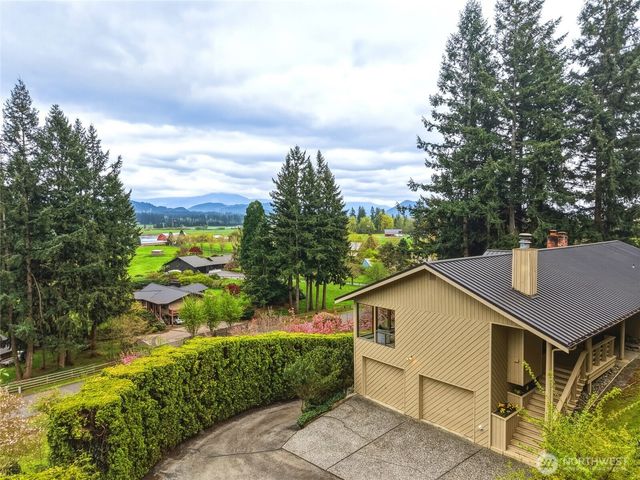 40215 278th Avenue SE, Enumclaw, WA 98022