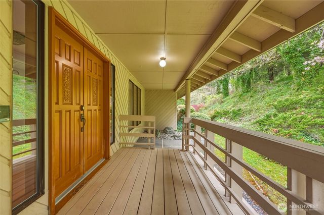 40215 278th Avenue SE, Enumclaw, WA 98022