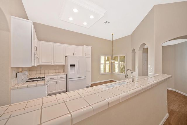 752 Diamond Glen Cir, Folsom, CA 95630