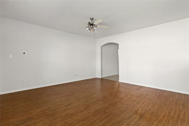 629 Antonio Lane, Waxahachie, TX 75165