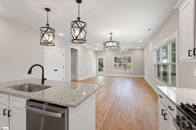 18A N Georgia Avenue, Greenville, SC 29611