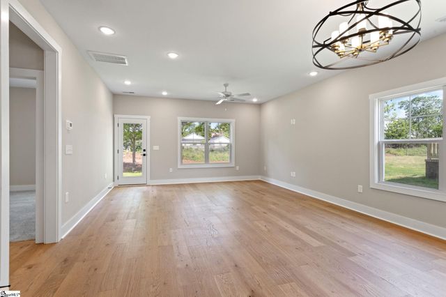 18A N Georgia Avenue, Greenville, SC 29611