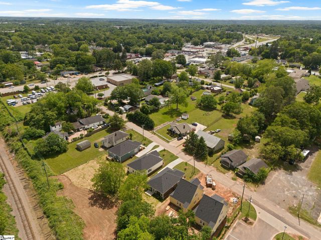 18A N Georgia Avenue, Greenville, SC 29611
