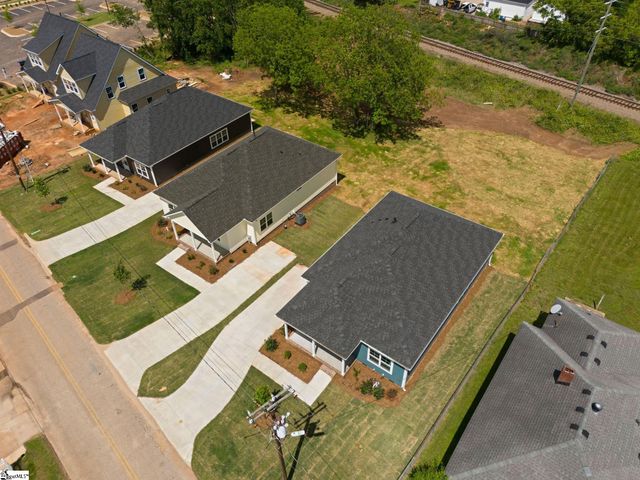 18A N Georgia Avenue, Greenville, SC 29611