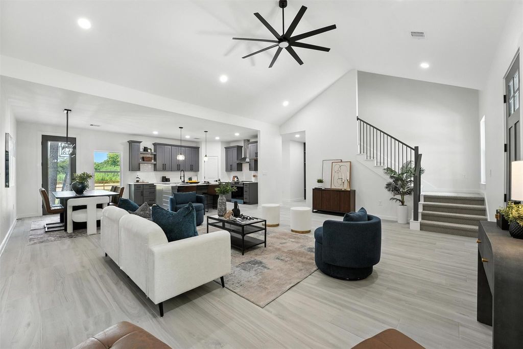 256 Davis Bend Road, Alvin, TX 77511