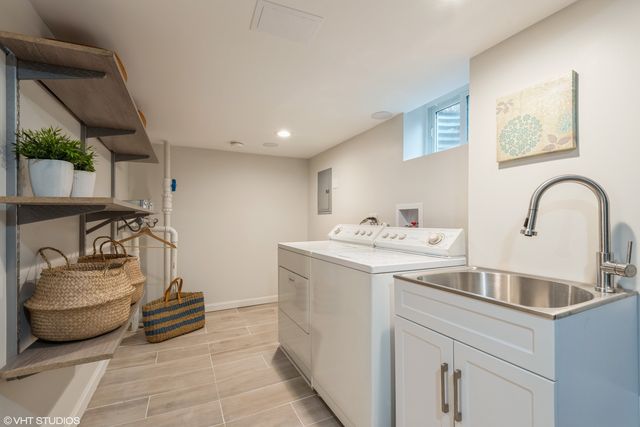 606 Ridge Road, Wilmette, IL 60091