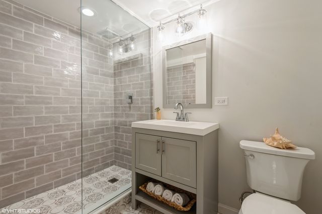 606 Ridge Road, Wilmette, IL 60091