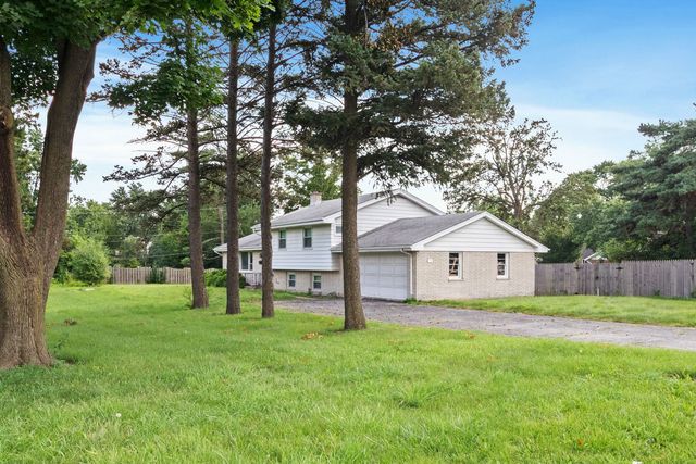 123 Ogden Avenue, Clarendon Hills, IL 60514