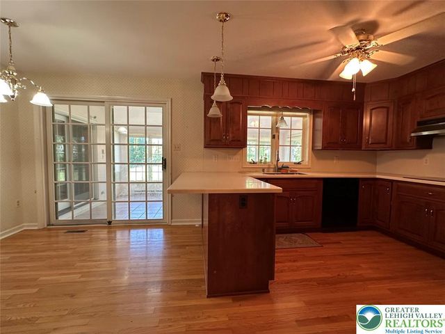 4528 Canterbury Drive, Lower Macungie Twp, PA 18049