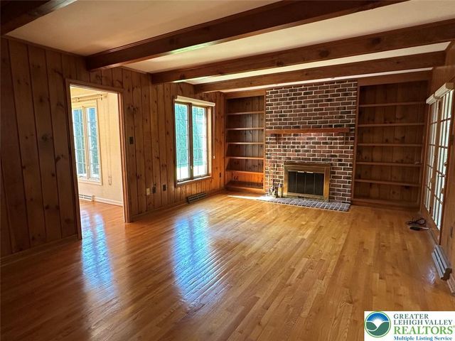 4528 Canterbury Drive, Lower Macungie Twp, PA 18049