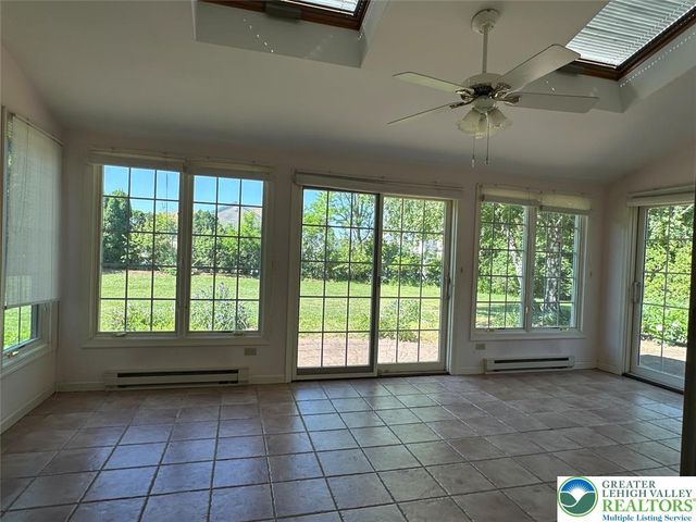 4528 Canterbury Drive, Lower Macungie Twp, PA 18049