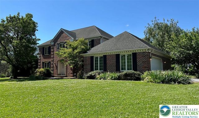 4528 Canterbury Drive, Lower Macungie Twp, PA 18049