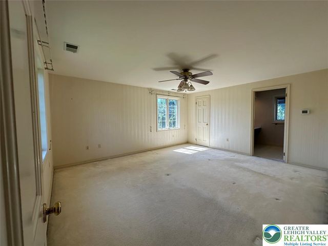 4528 Canterbury Drive, Lower Macungie Twp, PA 18049